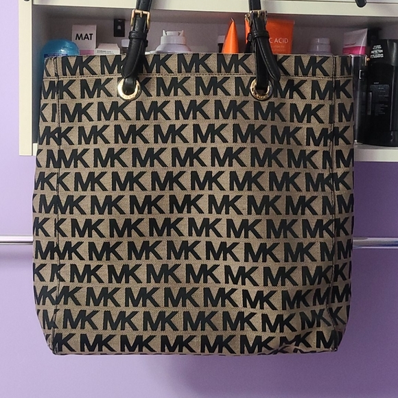 Bag - Picture 3 of 8